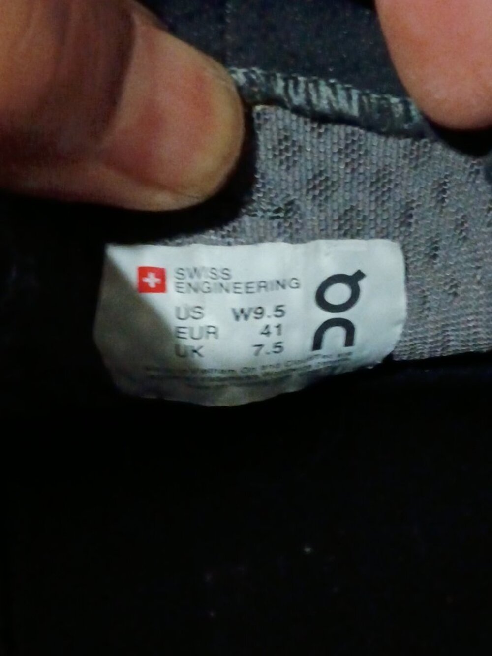On Cloudultra Swiss Engineering Women's Size 9.5 Running Shoes Black White - Picture 2 of 13